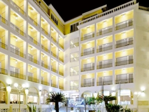 Гостиница 4600 m² на о. Корфу