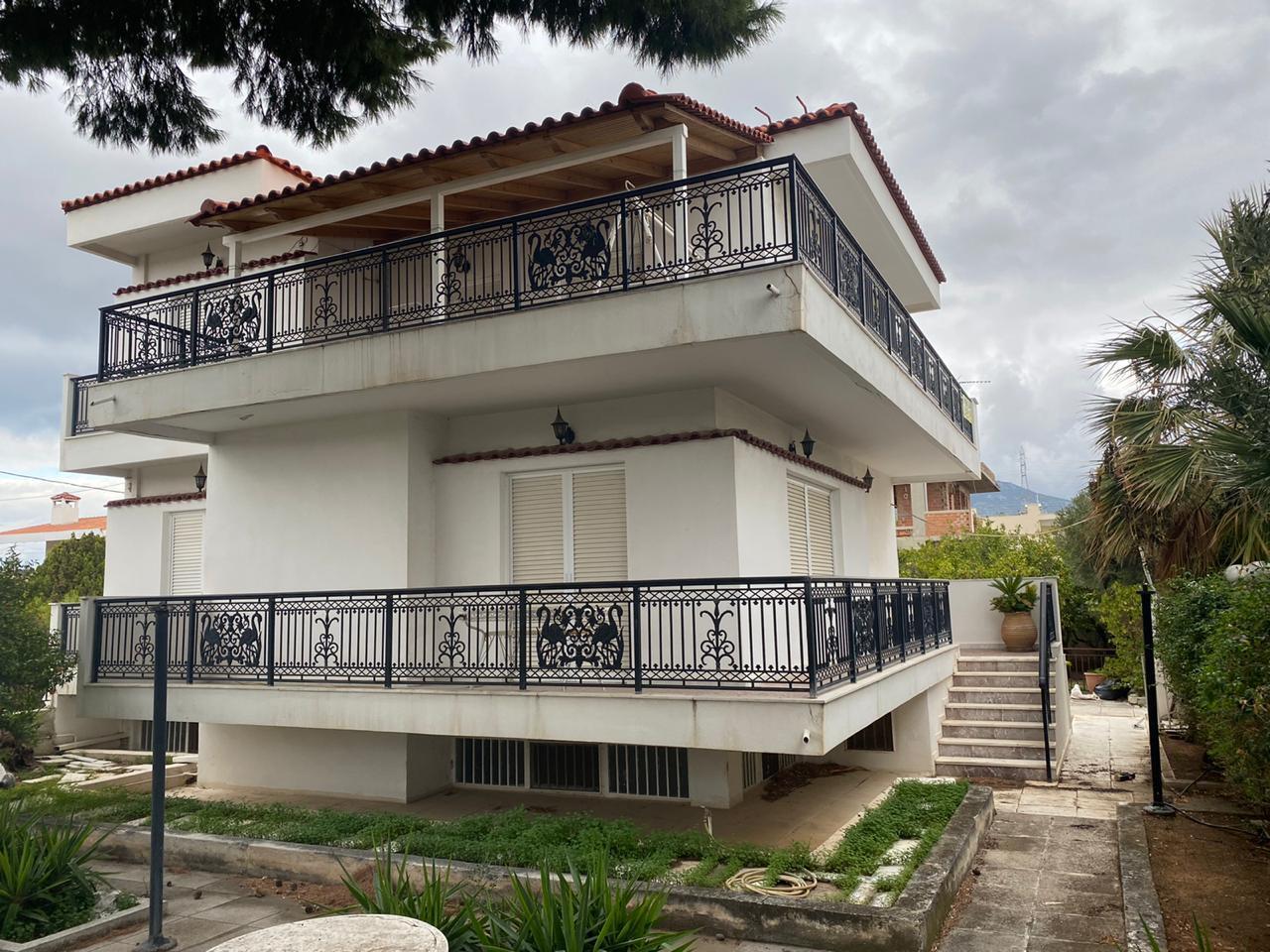 Продажа - Коттедж 290 m² в Лутраки