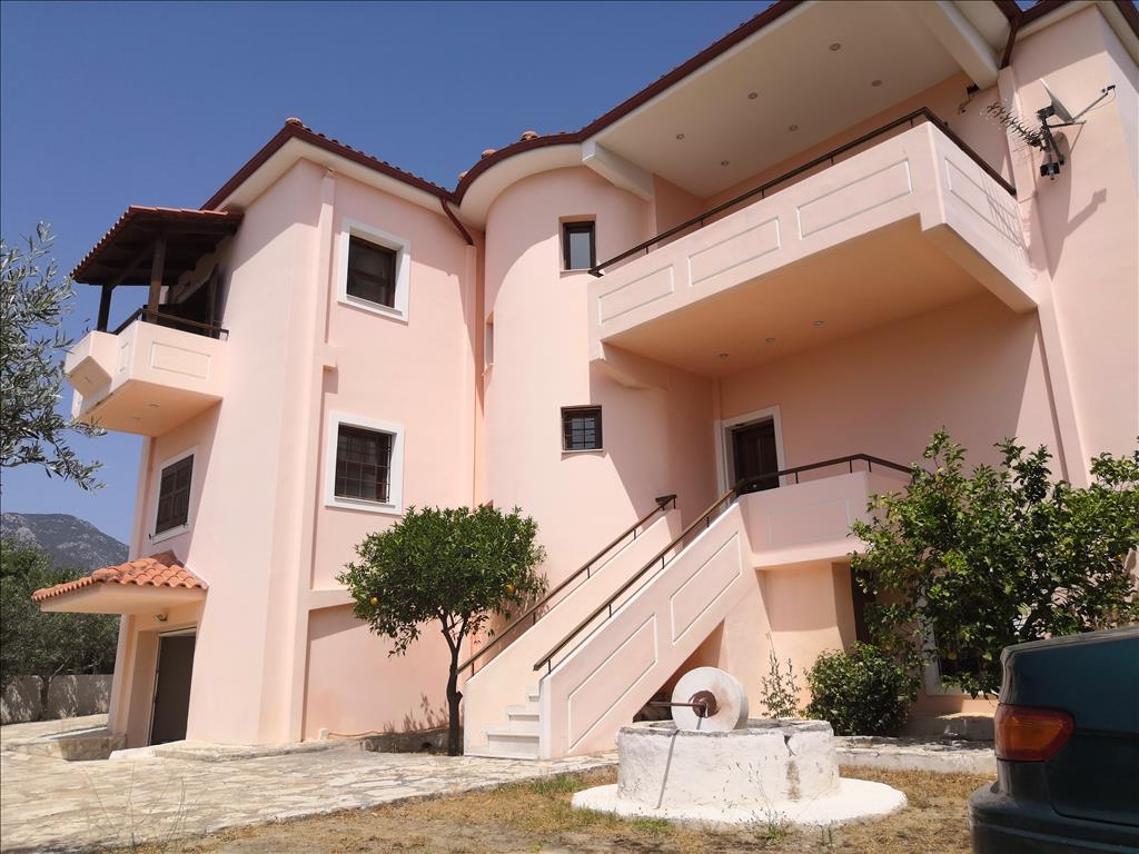Продажа - Коттедж 376 m² в Лутраки