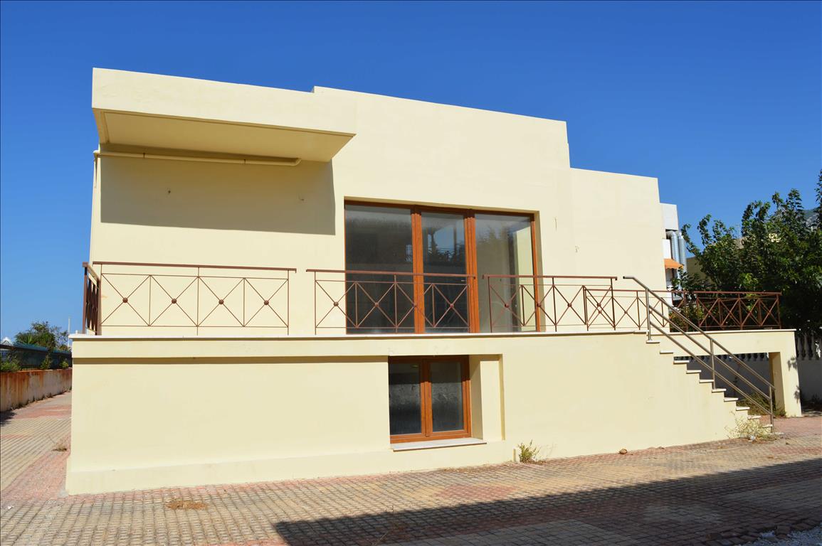 Продажа - Бизнес 833 m² в Лутраки