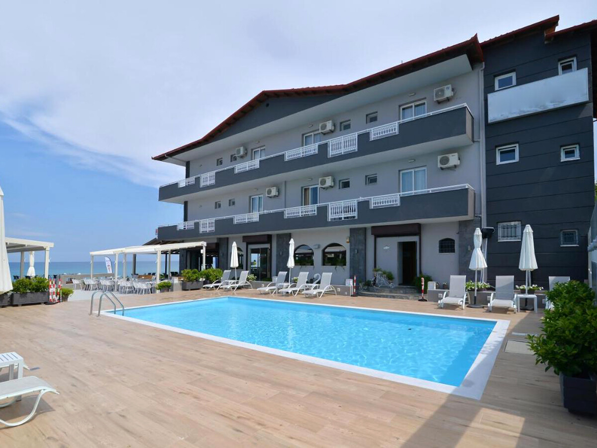 Продажа - Гостиница 720 m² на Олимпийской Ривьере