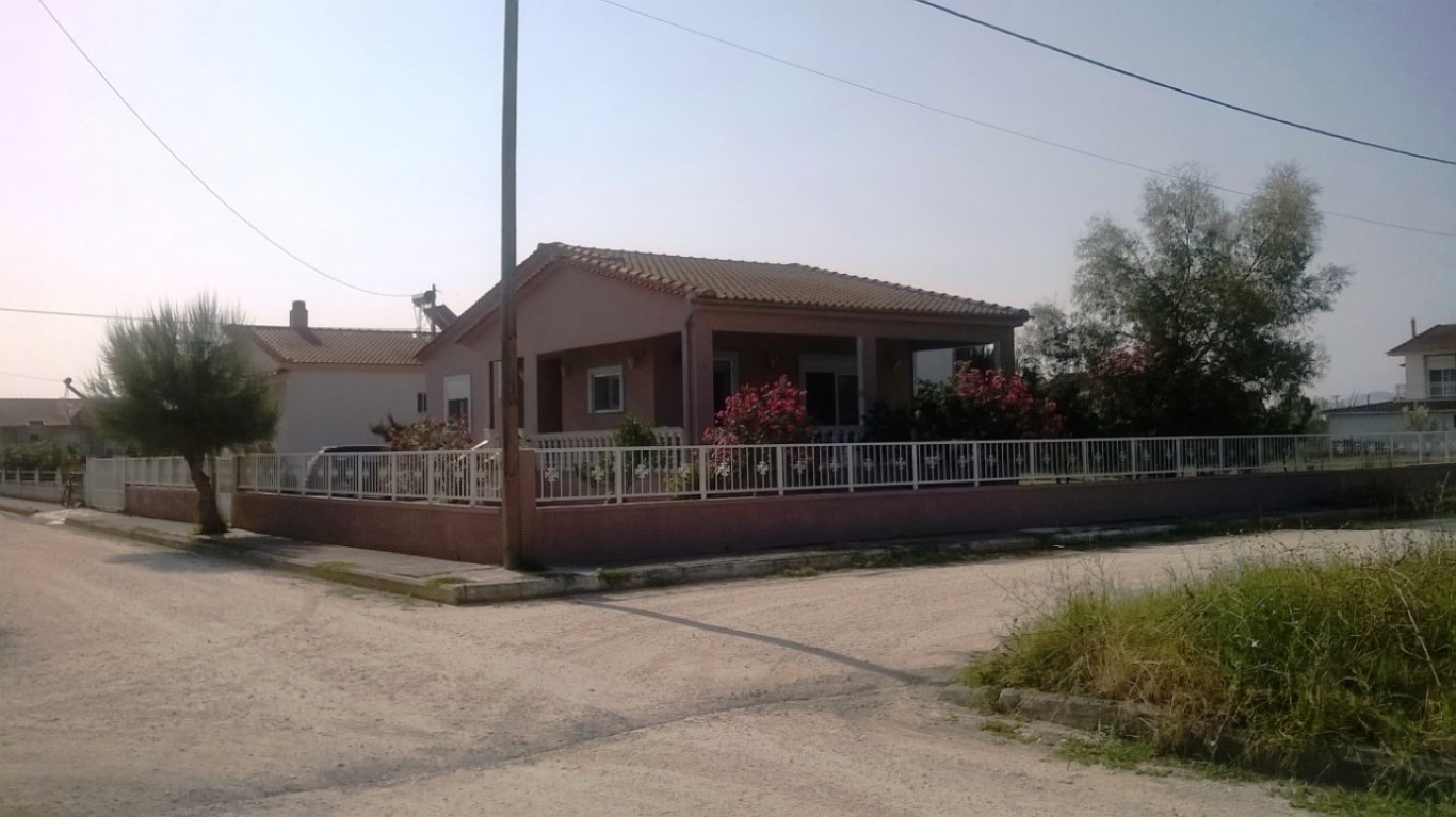 Продажа - Коттедж 83 m² в пригороде Кавалы