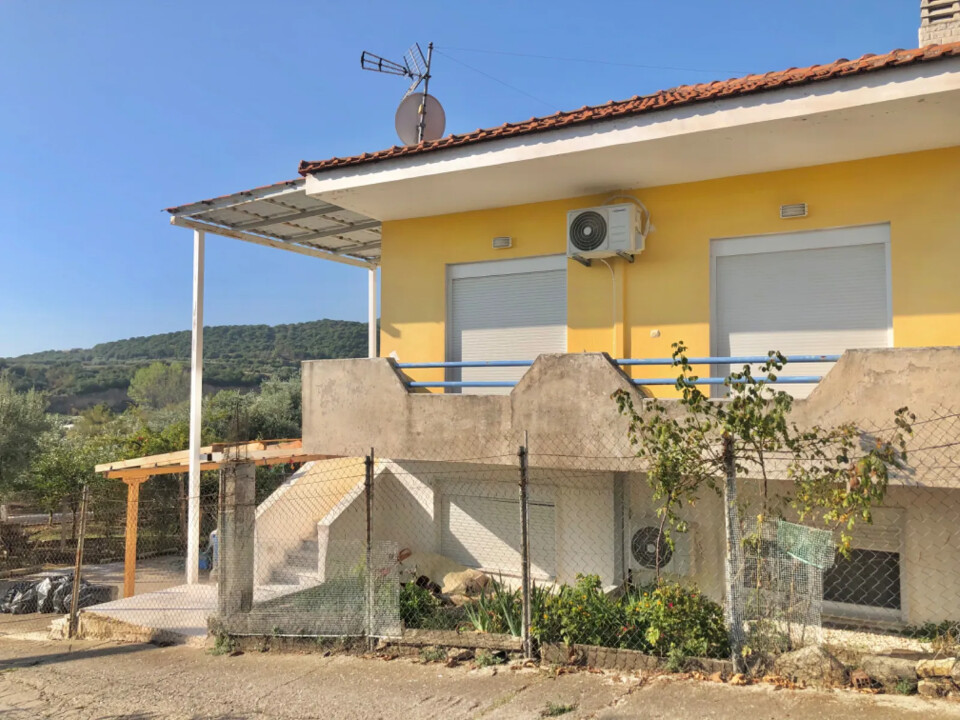 Продажа - Здание 155 m² в пригороде Кавалы