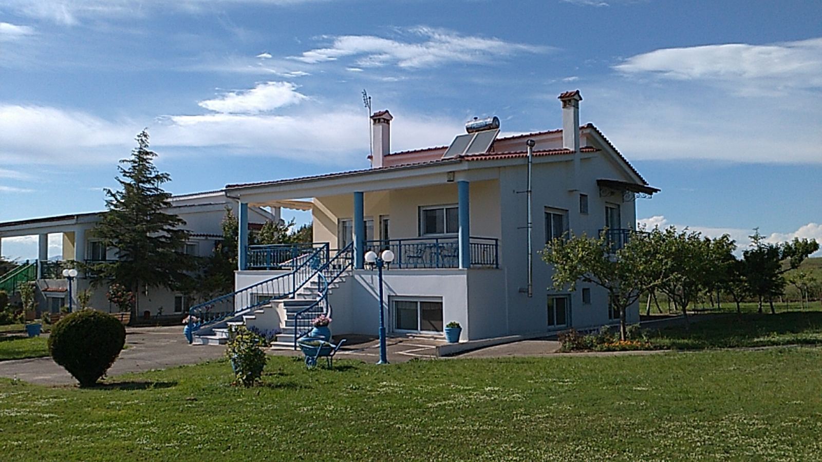 Продажа - Коттедж 225 m² Фракия