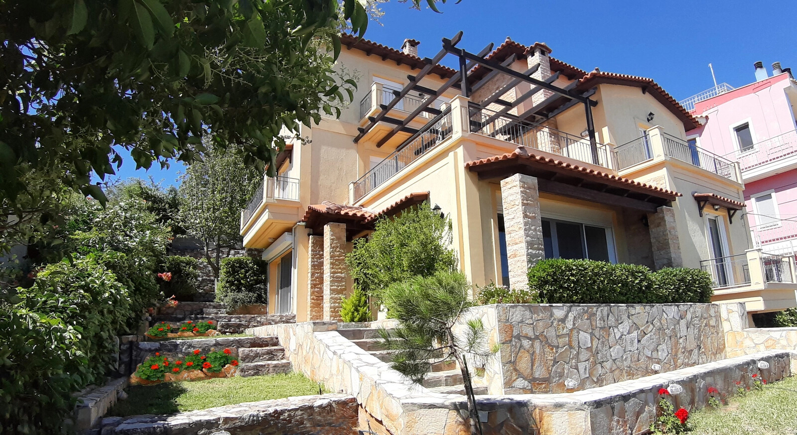 Продажа - Коттедж 320 m² в Аттике