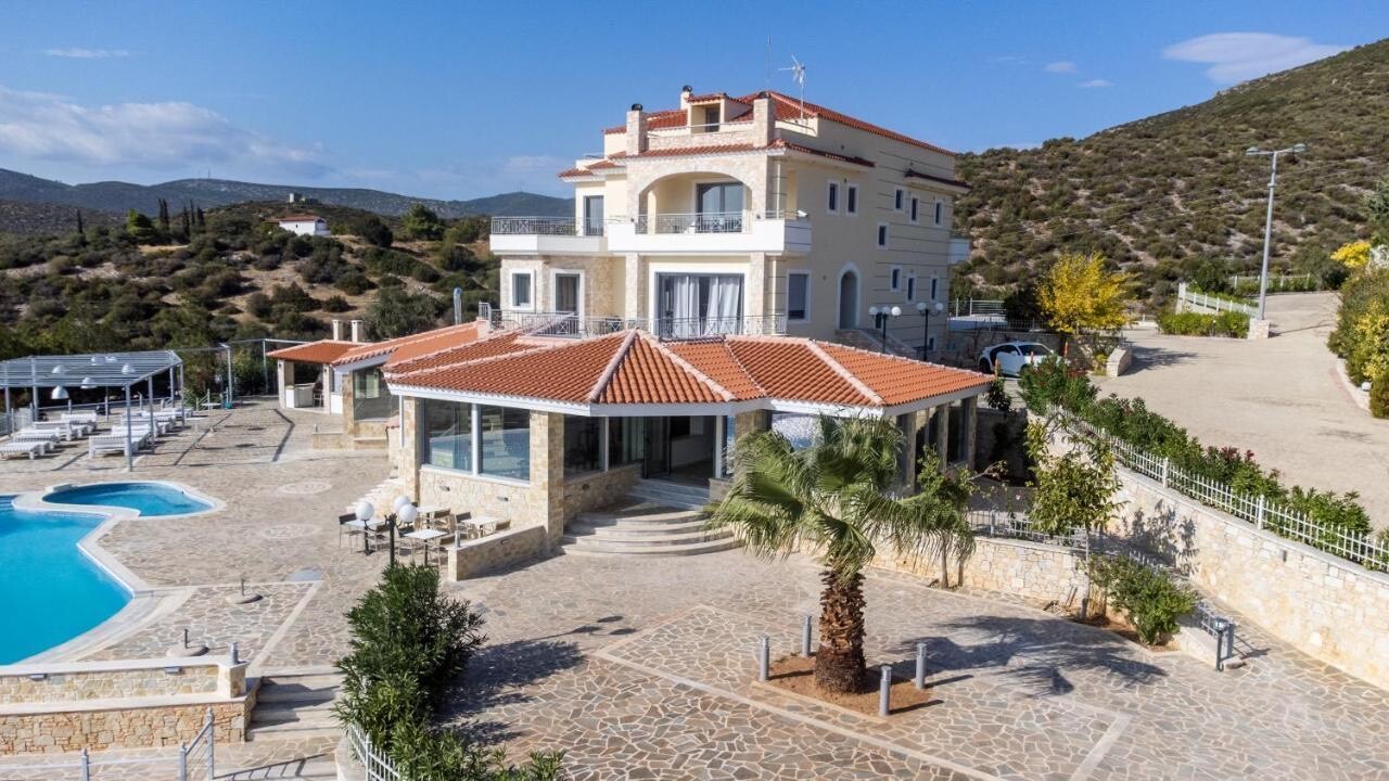Продажа - Гостиница 900 m² в Аттике