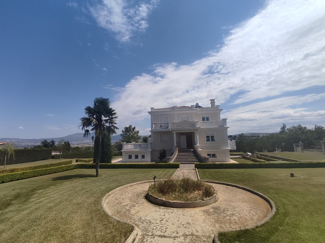 Продажа - Вилла 930 m² в пригороде Салоник