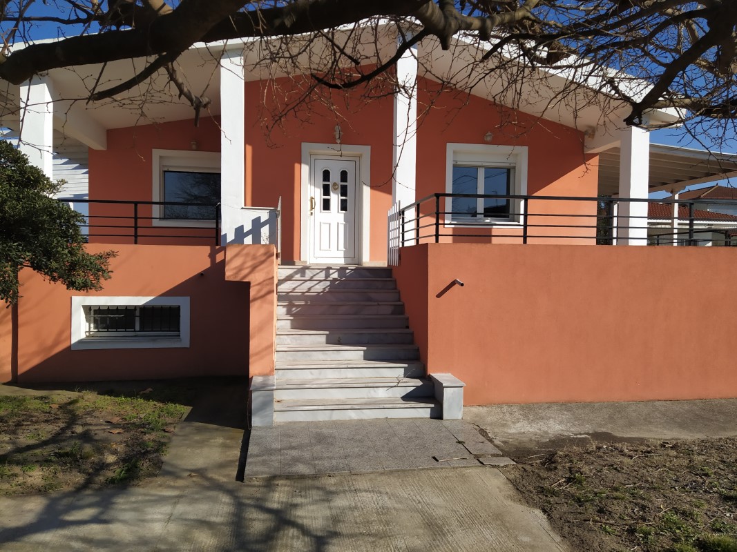 Продажа - Коттедж 470 m² в пригороде Салоник