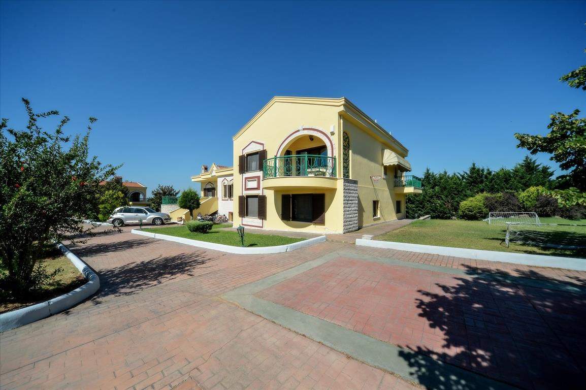 Продажа - Вилла 1168 m² в пригороде Салоник