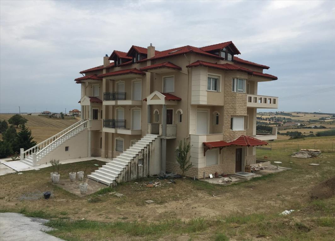 Продажа - Коттедж 560 m² в пригороде Салоник