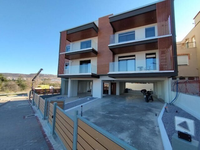 Продажа - Двухуровневая квартира 153 m² в Салониках