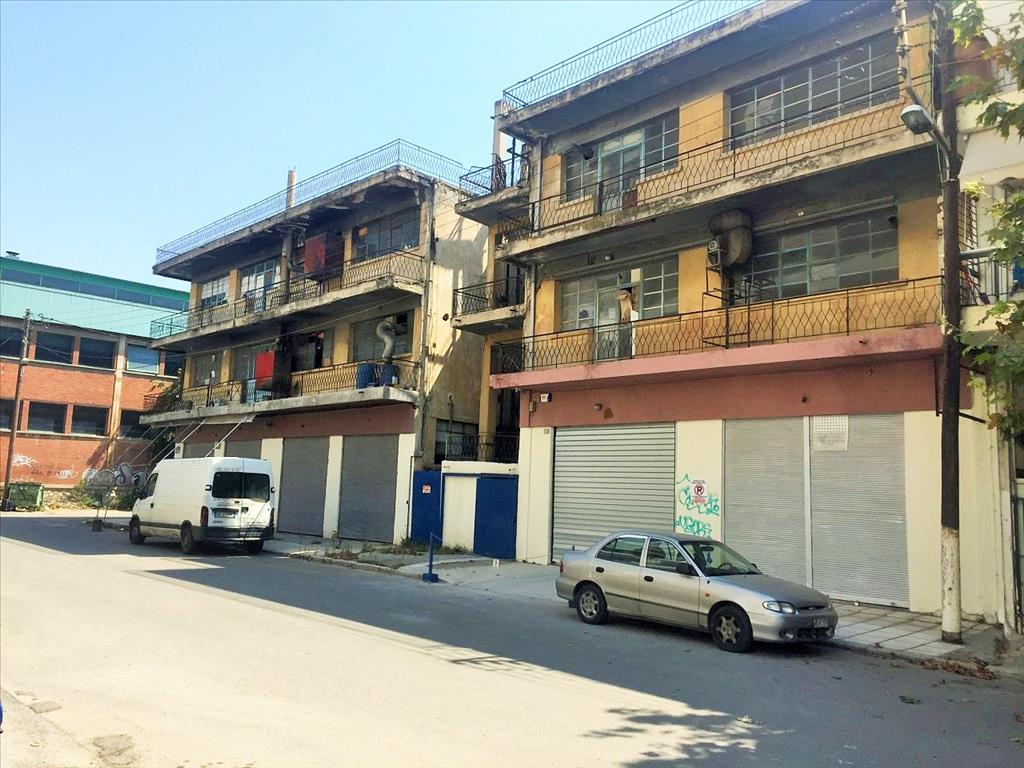 Продажа - Здание 1650 m² в Салониках
