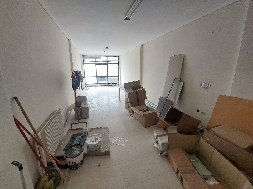 Продажа - Коммерческое помещение 33 m² в Салониках