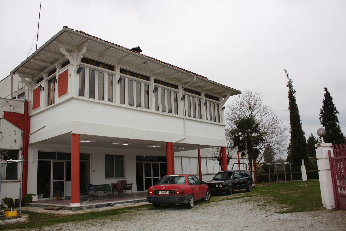 Продажа - Здание 1700 m² в Салониках