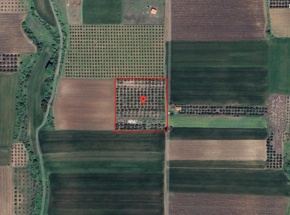 Продажа - Земельный участок 4000 m² в пригороде Салоник