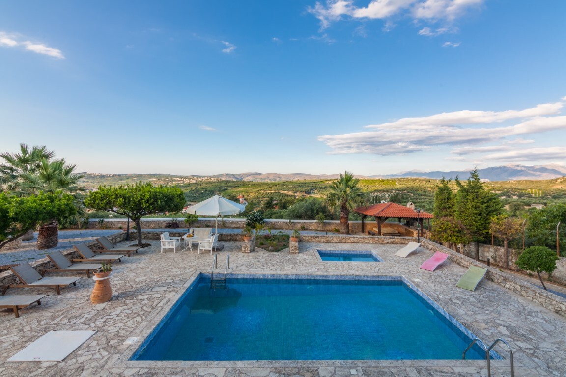 Продажа - Вилла 410 m² на Крите