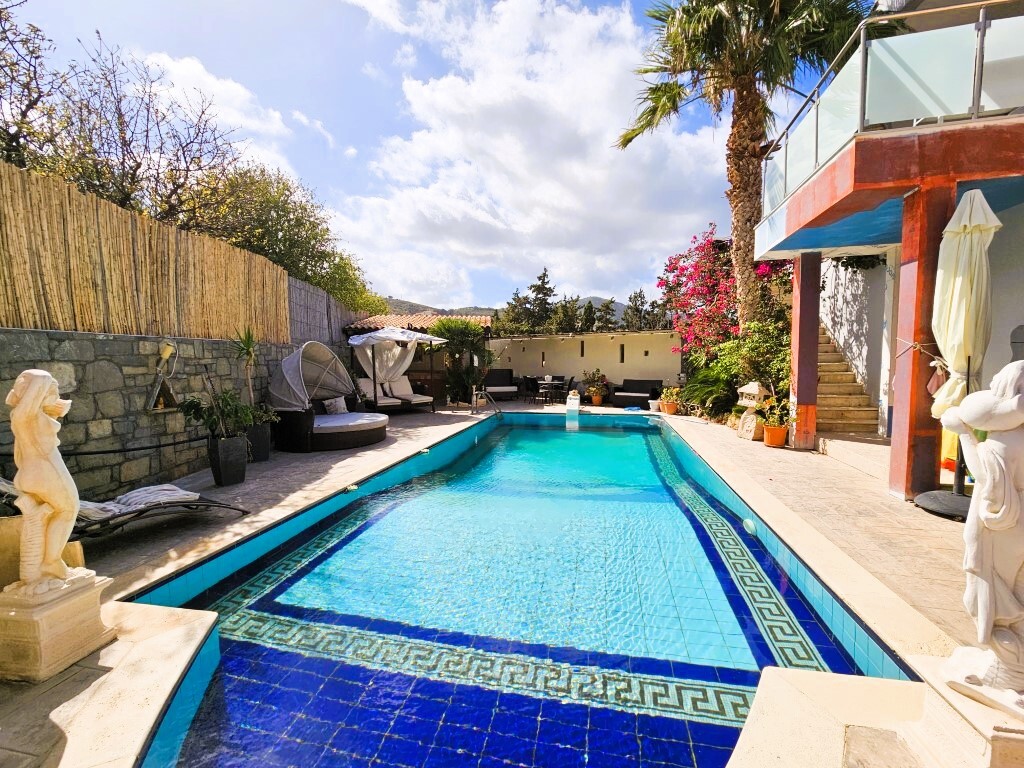 Продажа - Вилла 500 m² на Крите