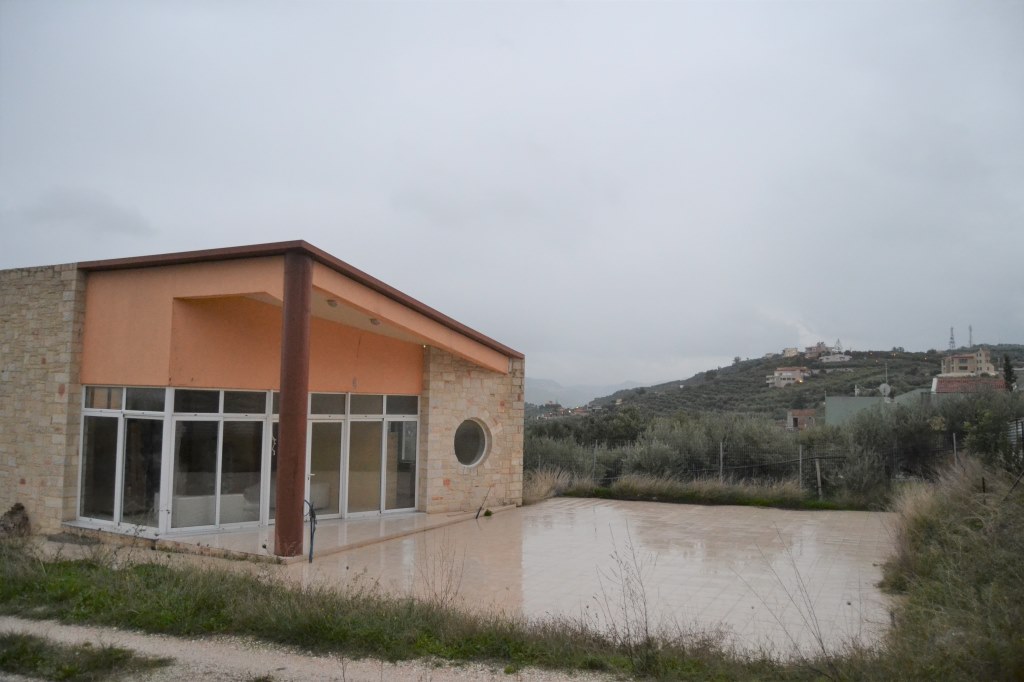 Продажа - Бизнес 2470 m² на Крите