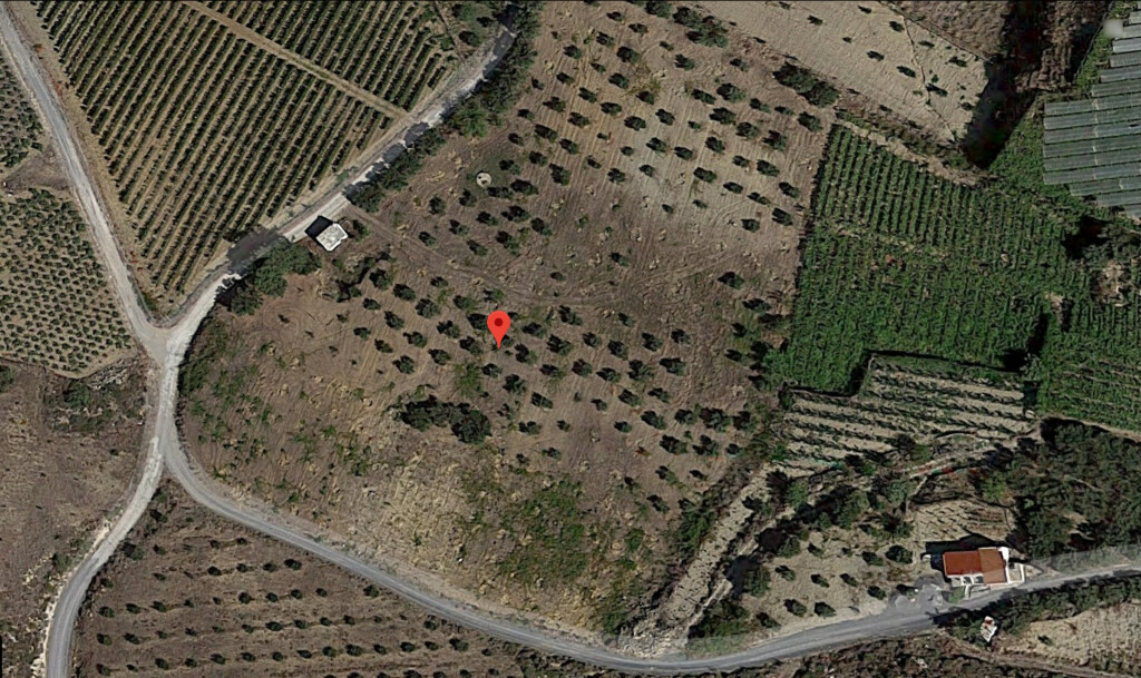 Продажа - Земельный участок 20000 m² на Крите