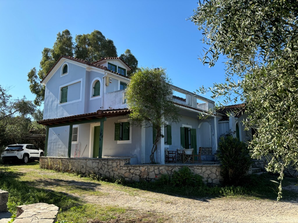 Продажа - Коттедж 350 m² о. Закинф