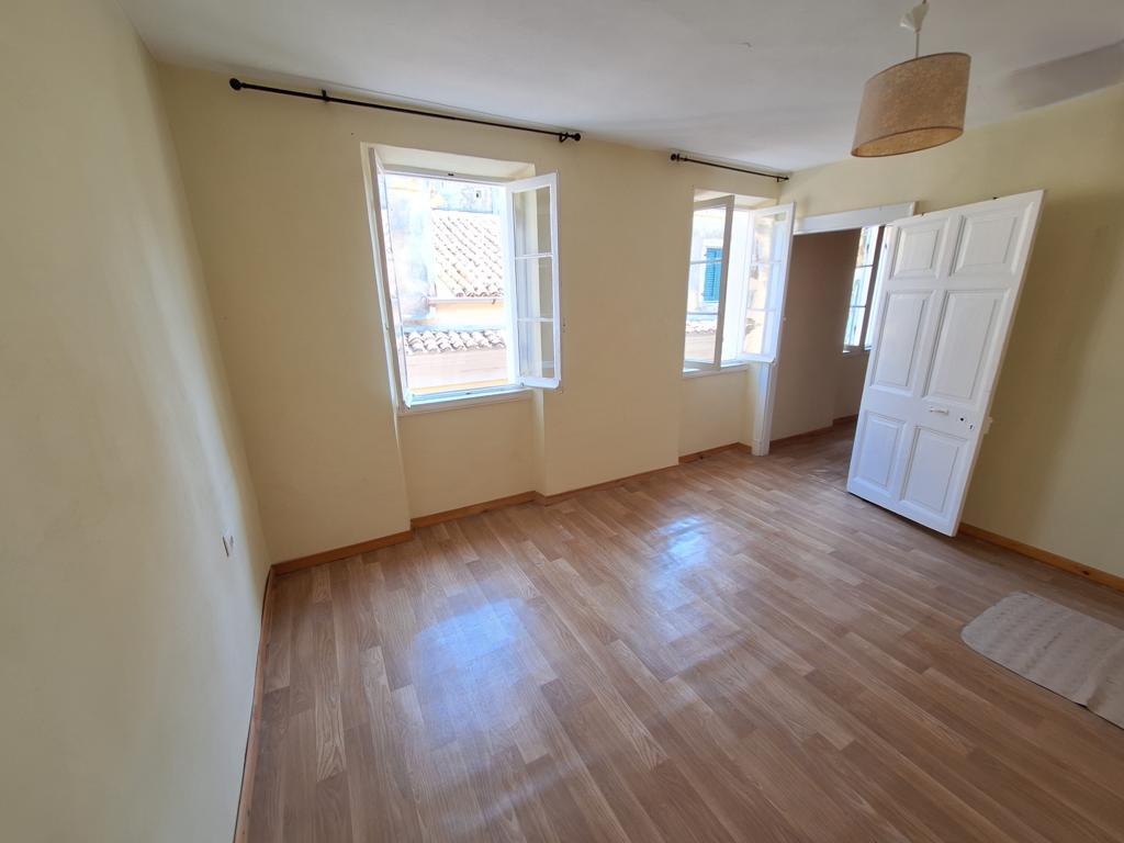 Продажа - Квартира 45 m² на о. Корфу