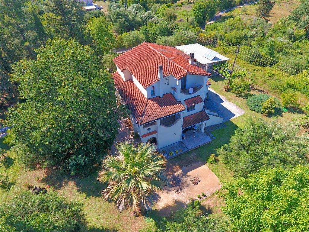 Продажа - Коттедж 310 m² на о. Корфу