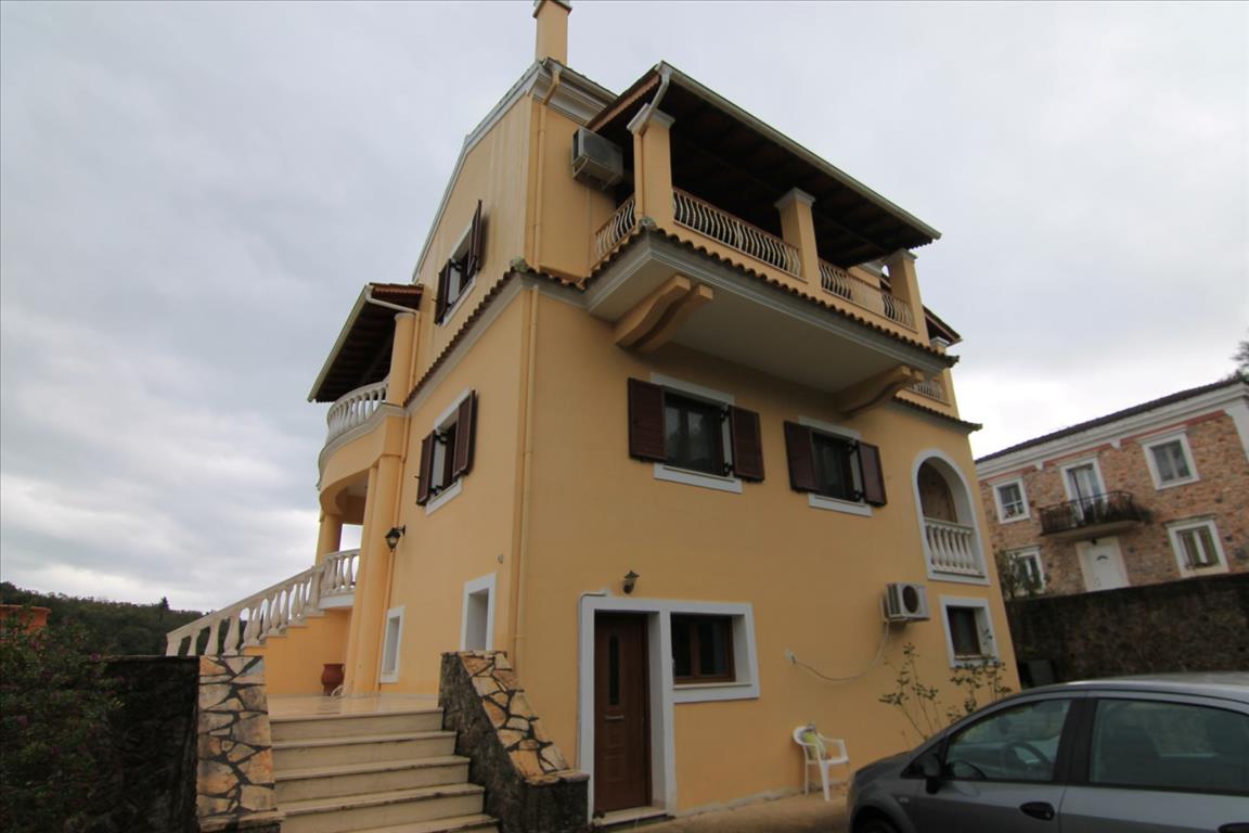 Продажа - Коттедж 350 m² на о. Корфу