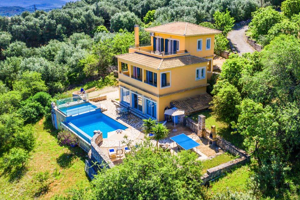 Продажа - Вилла 240 m² на о. Корфу