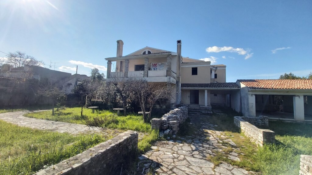 Продажа - Коттедж 368 m² на о. Корфу