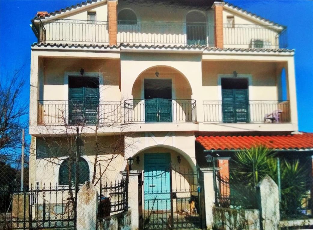 Продажа - Коттедж 260 m² на о. Корфу