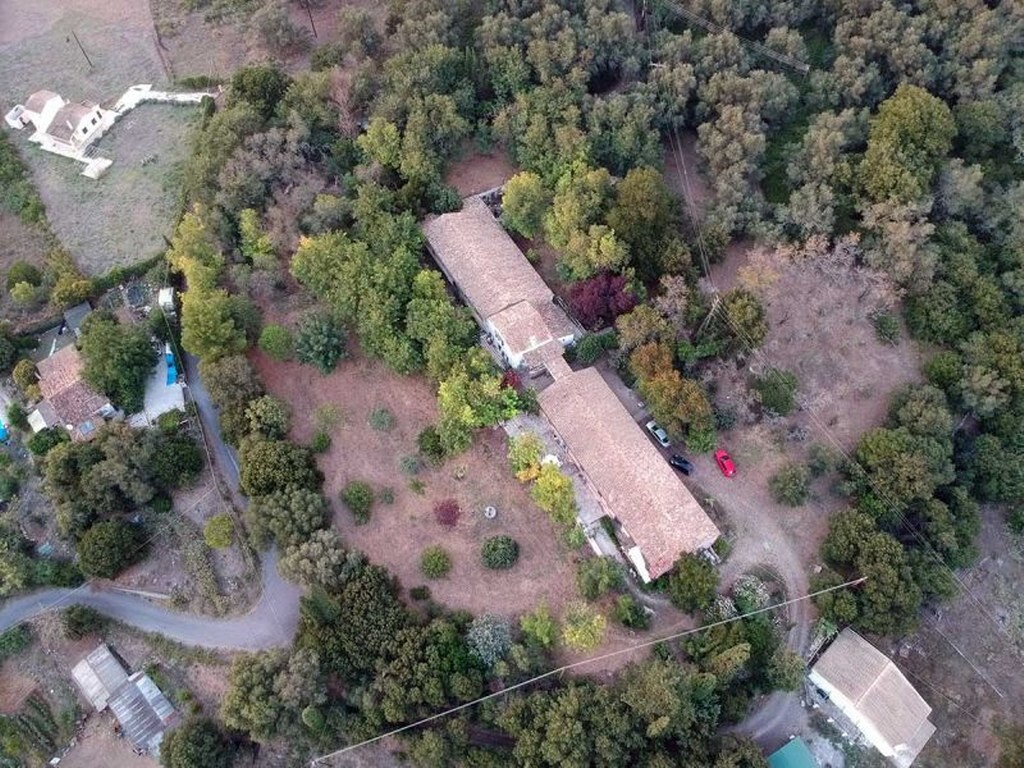 Продажа - Коттедж 962 m² на о. Корфу