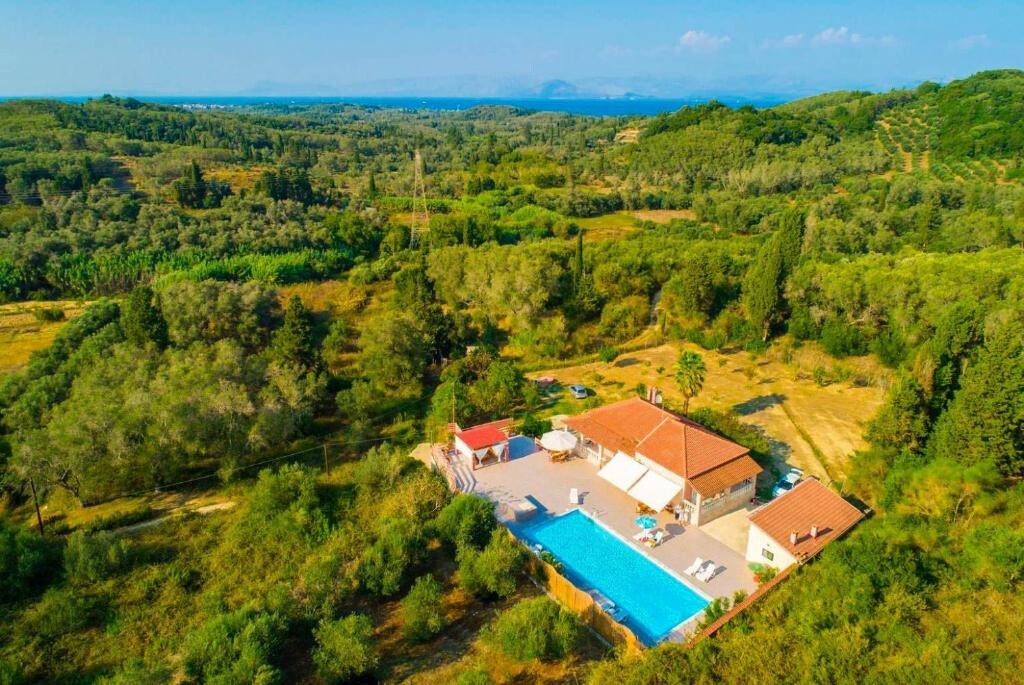 Продажа - Вилла 110 m² на о. Корфу