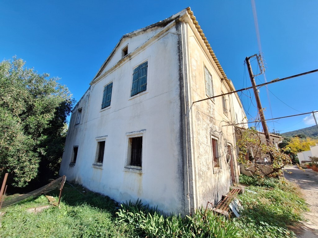 Продажа - Таунхаус 140 m² на о. Корфу