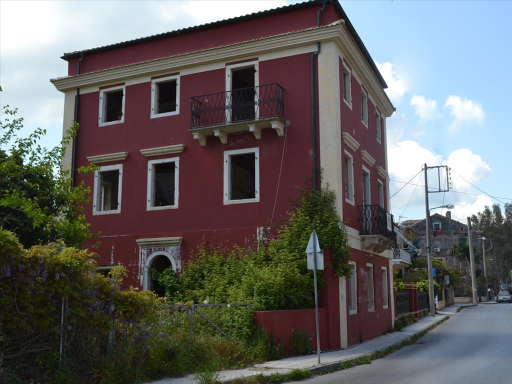 Продажа - Коттедж 250 m² на о. Корфу