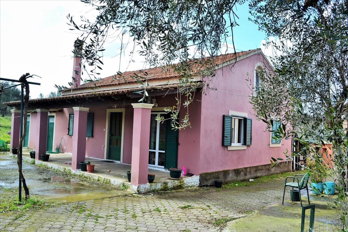 Продажа - Коттедж 220 m² на о. Корфу