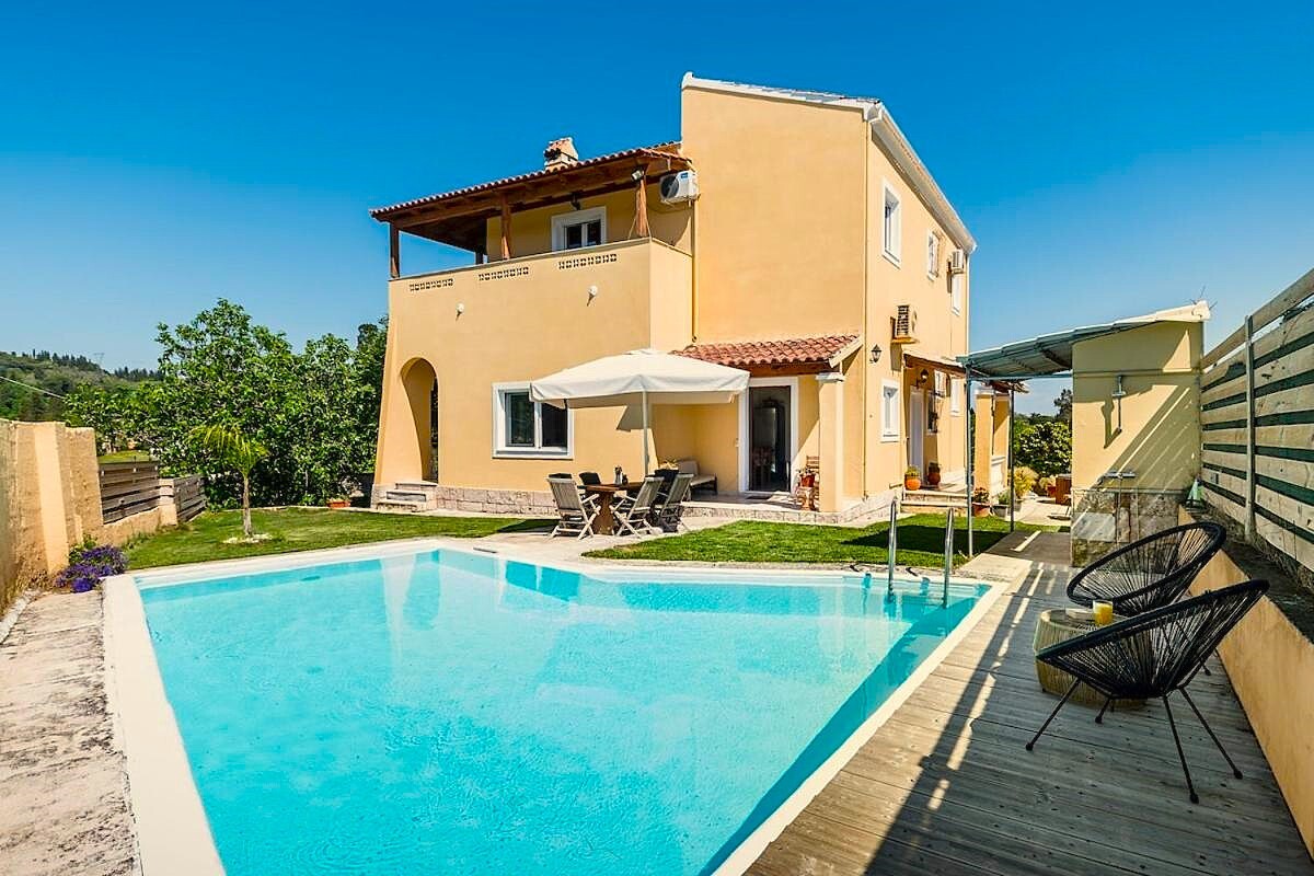 Продажа - Вилла 330 m² на о. Корфу