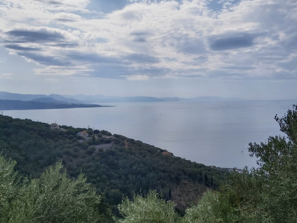Продажа - Земельный участок 18000 m² на о. Корфу