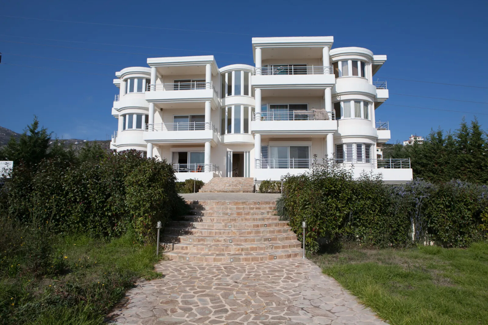 Продажа - Здание 480 m² Эвия
