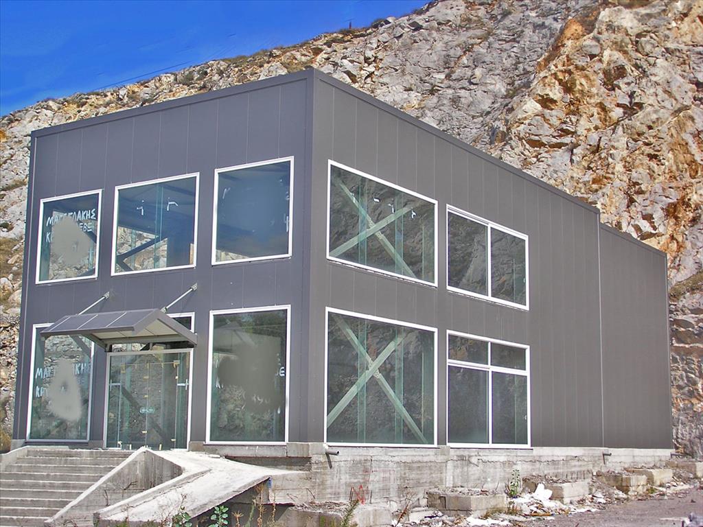 Продажа - Коммерческое помещение 570 m² Эвия