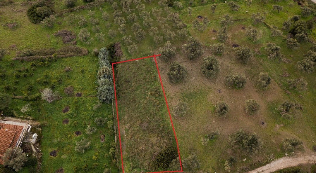 Продажа - Земельный участок 847 m² Эвия